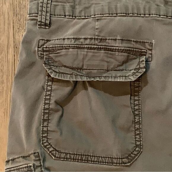 UNIONBAY Cargo Shorts Men’s 40 Green. - Picture 6 of 13